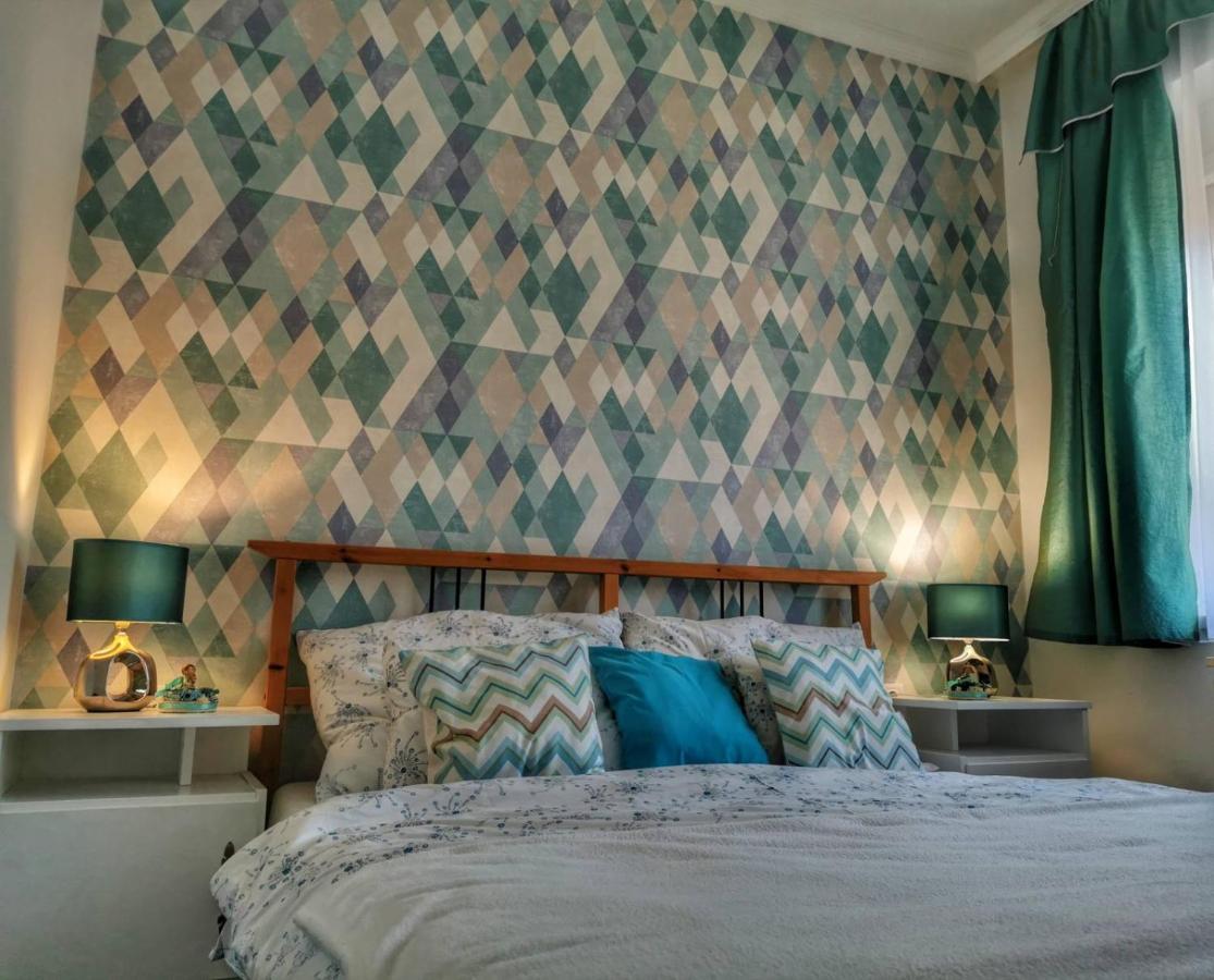 Foglal-Lak Apartman Eger Ngoại thất bức ảnh